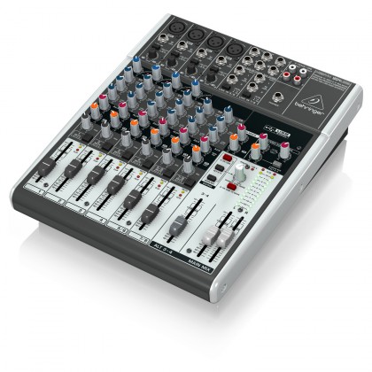 Behringer 1204USB - микшер, 4 моновхода , 2 стереовхода, 2 AUX-шины, USB