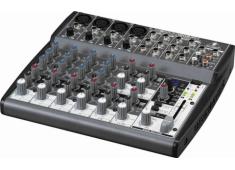 Behringer 1202FX - микшер,4 микр. предусил.,8 линейных входов,24-битный эффект-процессор