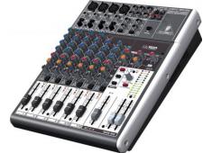 Behringer 1204USB - микшер, 4 моновхода , 2 стереовхода, 2 AUX-шины, USB