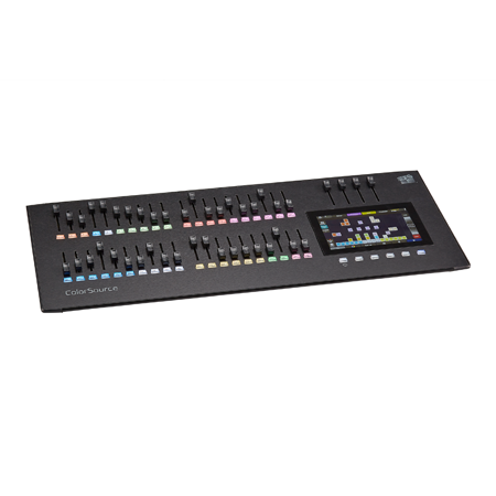ETC ColorSource 40 console Пульт управления небольшими комплектами освещения 512 каналов DMX.